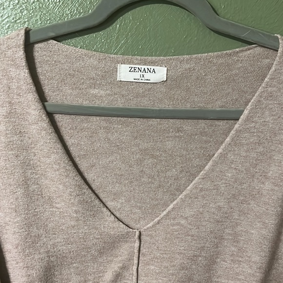 Zenana sweater - Picture 2 of 3